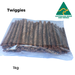 1kg Twiggies made up of Australian made Roo Tail Pieces No preservatives Grain-free Gluten-Free and Colour free. Each piece is 1 cm wide and 12 cm long